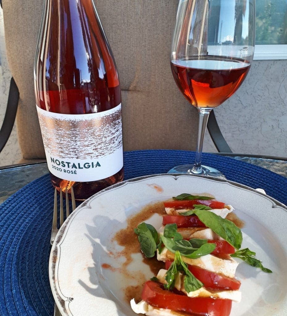 Nostalgia Rose´2020 with Caprese salad